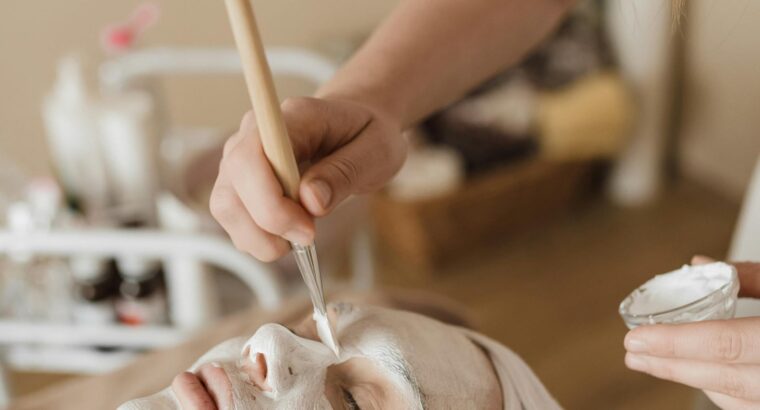 COSMIATRIA & COSMETOLOGIA, Clinica La Femm
